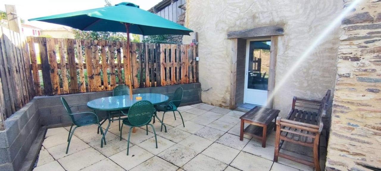 Gite Mimosa Saint-Florent-des-Bois Экстерьер фото